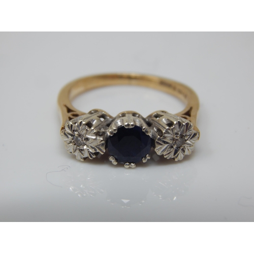 194 - 9ct Gold Diamond & Sapphire Set Ring@ Size I: Weight 2.92g