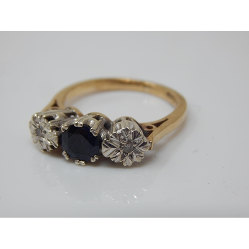 194 - 9ct Gold Diamond & Sapphire Set Ring@ Size I: Weight 2.92g