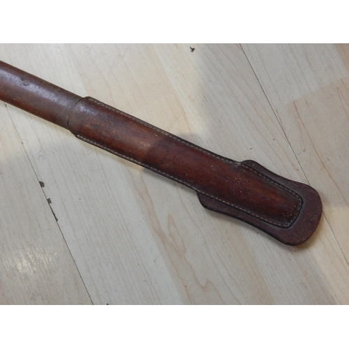 364 - WWI/WWII Leather Sword Scabbard: Length 87cm