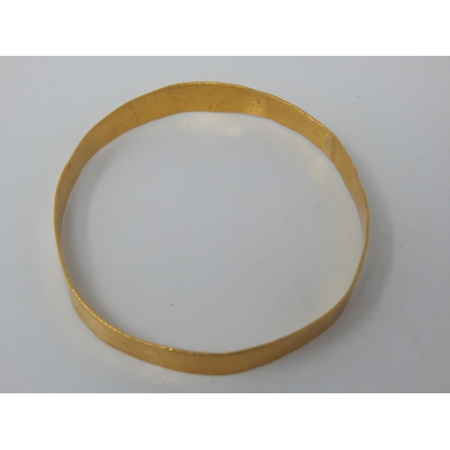 285 - High Carat Gold Bangle: Weight 31.46g