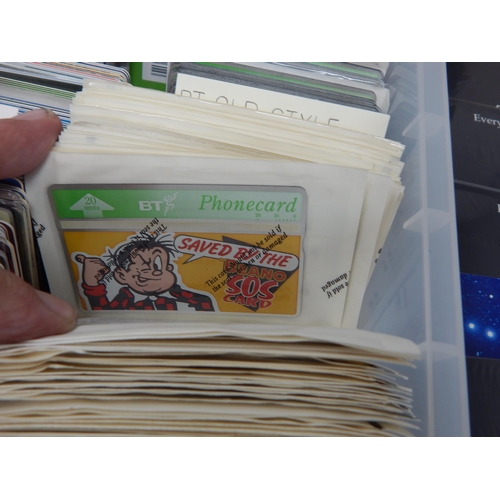 89 - A superb collection of phone cards neatly housed in plastic tub