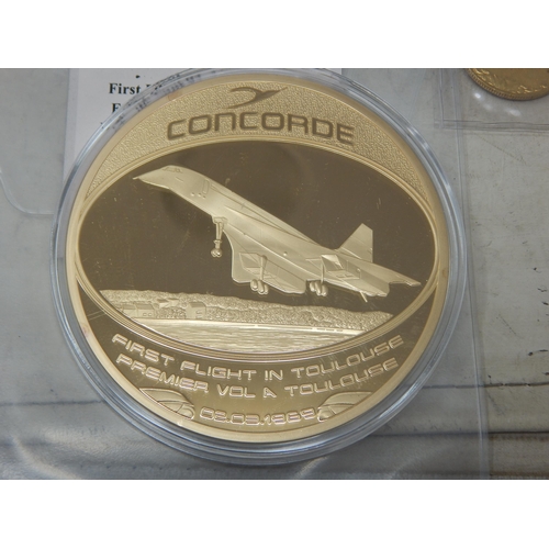 60 - Large collection of modern issues to include 1977 Proof Set (case broken clasp); Gibraltar Crown 200... 