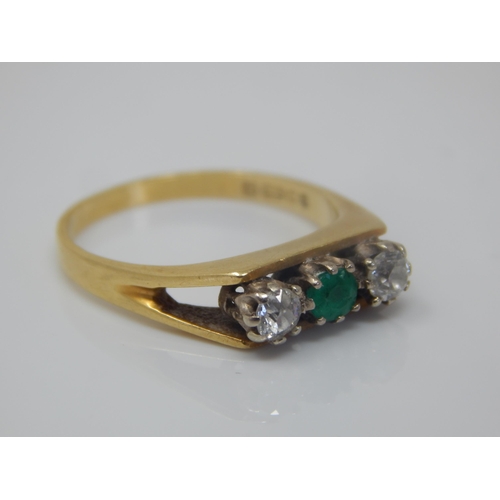 2 - 18ct Gold Emerald & Diamond Three Stone Ring: Size P: Weight 4.31g