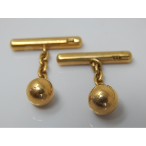 8 - A Pair of 18ct Gold Cufflinks: Weight 7.75g
