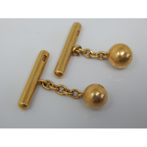 8 - A Pair of 18ct Gold Cufflinks: Weight 7.75g