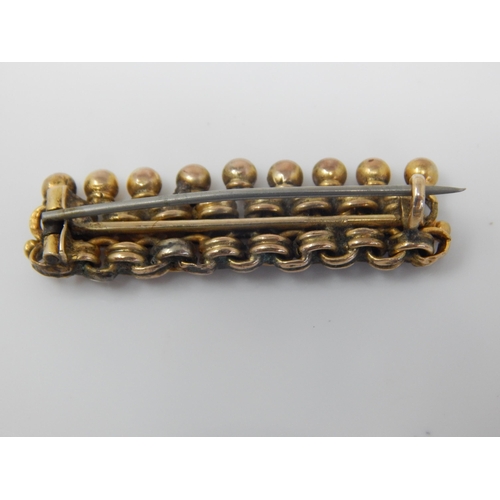 21 - Victorian Unmarked Gold Brooch: Weight 4.67g