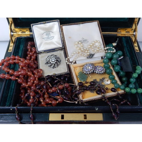 41 - A Quantity of Antique & Vintage Costume Jewellery Contained in Two Jewellery Boxes