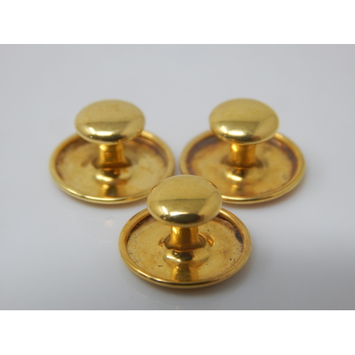 3 x 9ct Gold Shirt Studs: Weight 1.31g