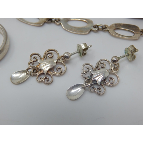 110 - A Quantity of Silver Including Bangles, Rings, Bracelet, Earrings & a Georgian Silver Vinaigrette wi... 