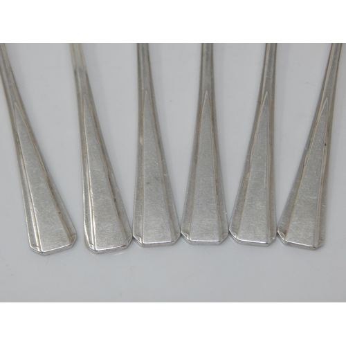 114 - A Set of 6 Silver Teaspoons Hallmarked Sheffield 1936 by Roberts & Belk: Weight 72g