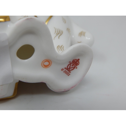 356 - Royal Crown Derby Mulberry Hall Shopper Bear,2002.