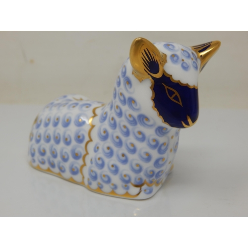 375 - Royal Crown Derby Lamb. Gold Stopper 1992.