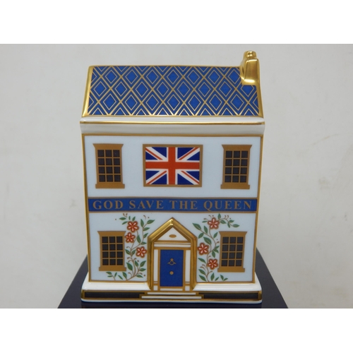 386 - Royal Crown Derby Miniature Houses 