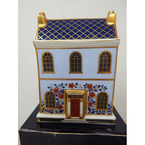 390 - Royal Crown Derby Miniature Houses “Derby Townhouse”162 of 500 for Compton &
Woodhouse. Box & Certif... 
