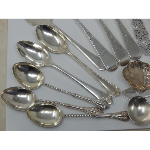 133 - A Quantity of Hallmarked Silver Flatware: Various Dates & Makers: Weight 322g