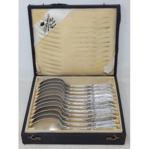 137 - A Set of 12 German 800 Standard Silver Tablespoons in Original Fitted Case: Length 21.2cm: Weight 10... 