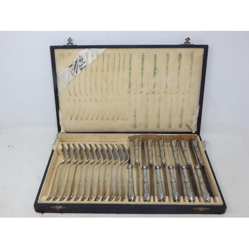 138 - A 12 Place Setting of German 800 Standard Silver Dessert Forks & Silver Handled Knives with Steel Bl... 