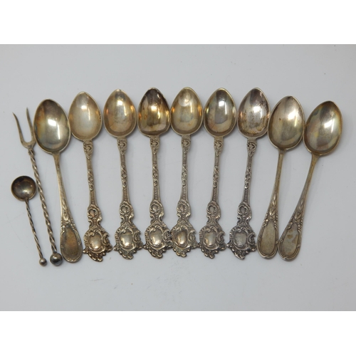 140 - A Set of 6 German 800 Standard Silver Coffee Spoons together with further silver oddments: Weight 10... 