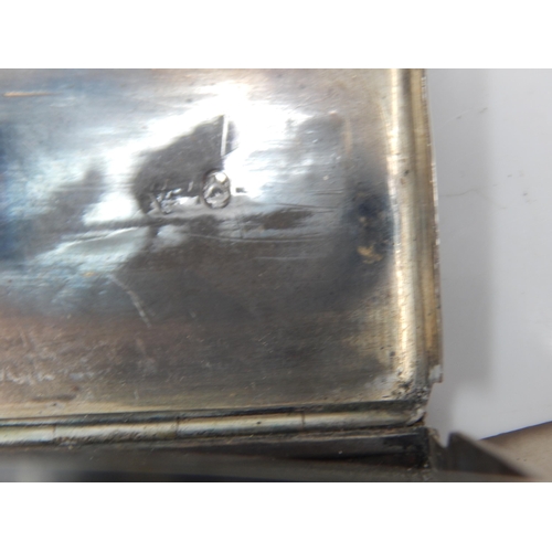 146 - 19th Century Continental Silver Curved Snuff Box: Measures 8.2cm x 5.0cm: Weight 73.56