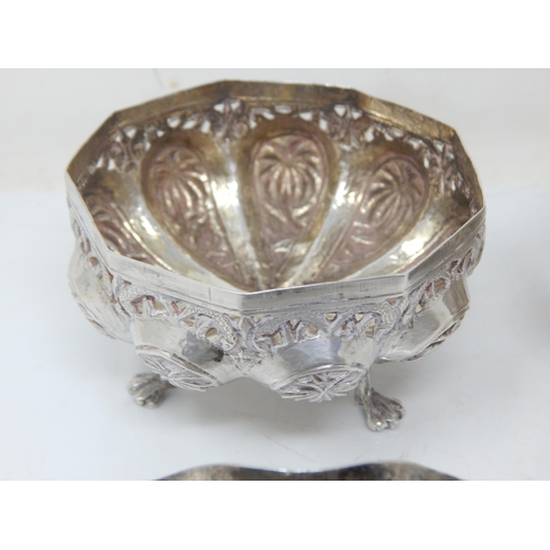 149 - Two Pairs of Eastern White Metal Bon Bon Dishes: Weight 200g
