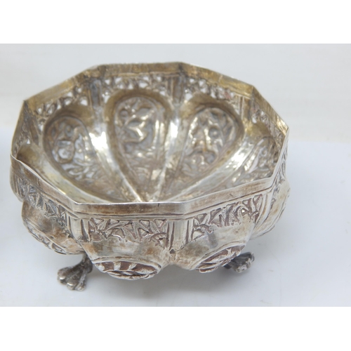 149 - Two Pairs of Eastern White Metal Bon Bon Dishes: Weight 200g