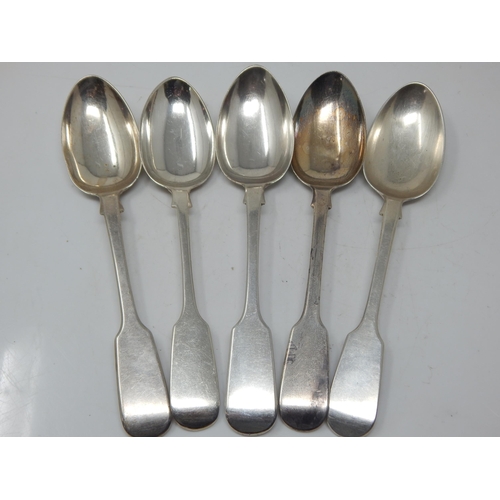 156 - A Quantity of Victorian Hallmarked Silver Dessert Spoons: Various Dates & Makers: Weight 224g
