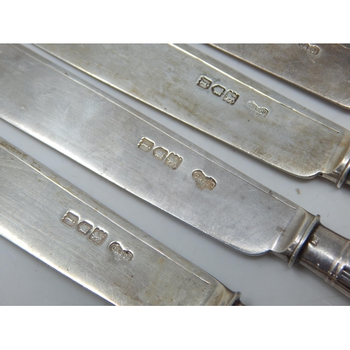 160 - A Set of 6 Edwardian Silver Fish Knives Hallmarked London 1904: Length 21cm: Weight 356g