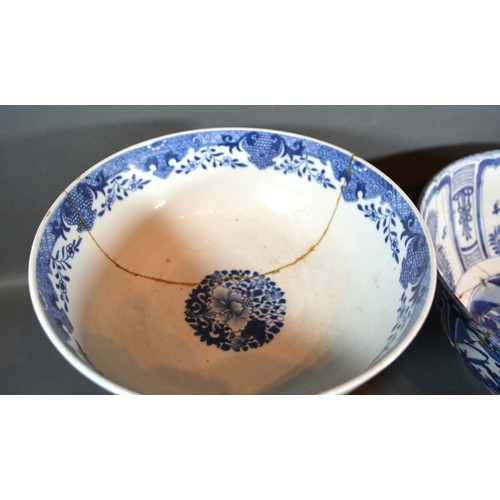 58 - A Late 18th or Early 19th Century Chinese Large Bowl decorated in underglaze blue 36 cms diameter to... 