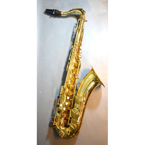 312 - A Selmer Mark VI Tenor Saxophone BREVSGDG.290653 serial number M114676 1962 within fitted case