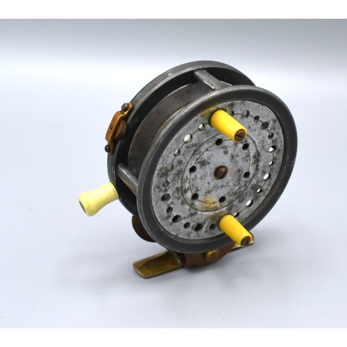 207 - Wallace Watson Patent No. 3 fishing reel, 8.5cms diameter