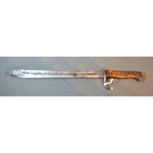 266 - A WWI German G98 sawback bayonet, 50cms long