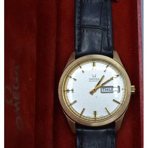 122 - An 9ct gold Omega Seamaster automatic gentlemans wristwatch, 3.5cms diameter dial, with Omega box