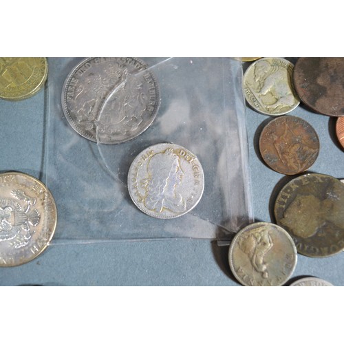 294 - A coin collection to include British and Foreign