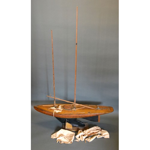 253 - A scratch built large model pond yacht, 122cms long