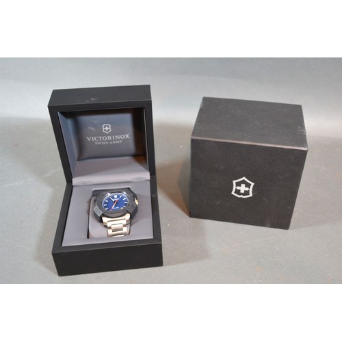 292 - A Victorinox Swiss Army Gentleman's Stainless Steel Cased Wrist Watch with original box