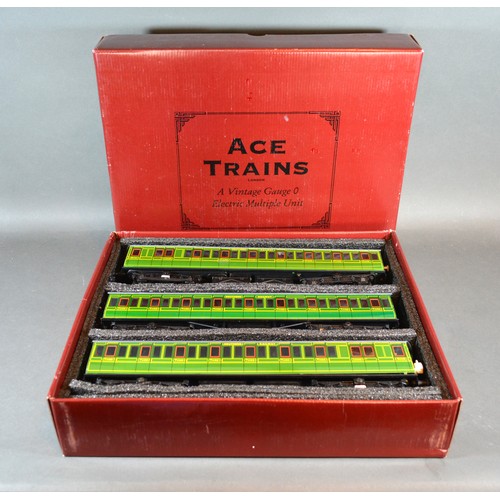 45 - An Ace Trains Vintage Gauge 0 Electric Multiple Unit EMUSR within original box