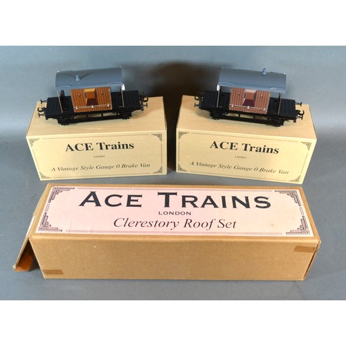 78 - Ace Trains A Vintage Style Gauge 0 Brake Van G4-1L three rail only with lighting within original box... 