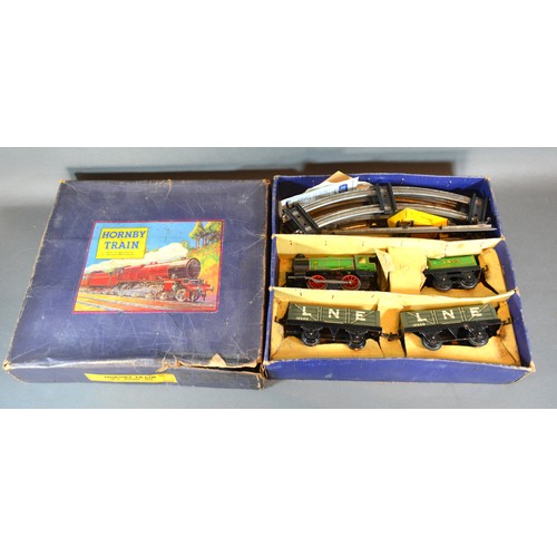 190 - A Hornby Train M1 Goods Set O Gauge within original box