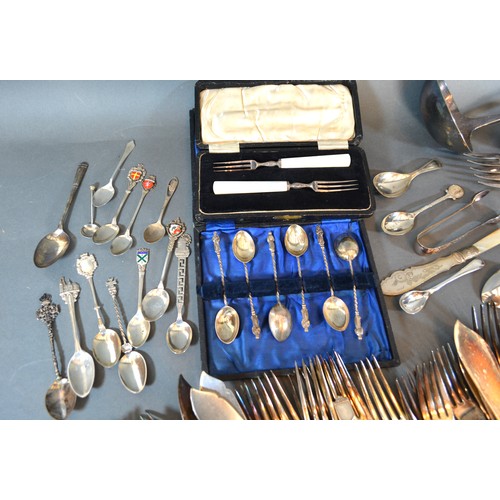 122 - A Pair Of Sheffield Silver And Mother Of Pearl Handled Forks together with a small collection of whi... 