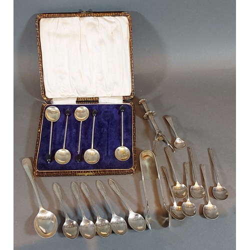 152 - A set of five Birmingham silver spoons, together with a Sheffield silver spoon and a small collectio... 