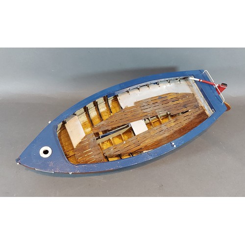 224 - A scratch built model pond yacht, 55cms long