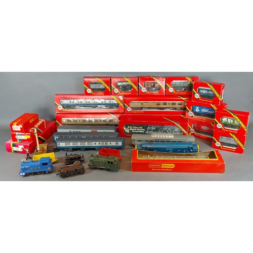 A Hornby OO guage BR Class 25 together with a collection of