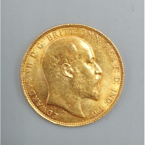 108 - An Edwardian full gold Sovereign dated 1909