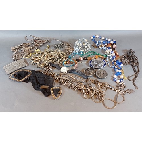 130 - A collection of jewellery to include bead necklaces and related items