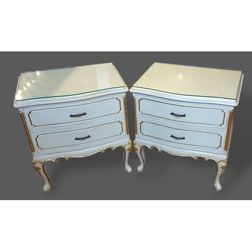 236 - A cream painted bedroom suite, comprising of a chest with four short and three long drawers, a dress... 