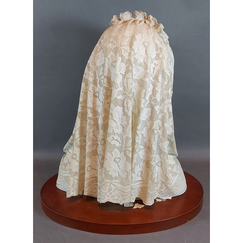 27 - A Lladro bust with Mantilla on wooden plinth, 36cms tall