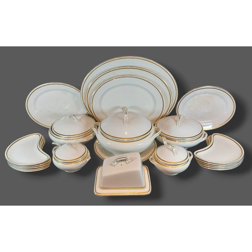 35 - A Wedgwood Napoleon Ivy pattern dinner service together with a Wedgwood dinner service