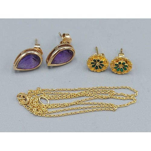 94 - A pair of 14ct gold Amethyst set ear studs together with a 14ct gold linked chain, 3.2gms together w... 