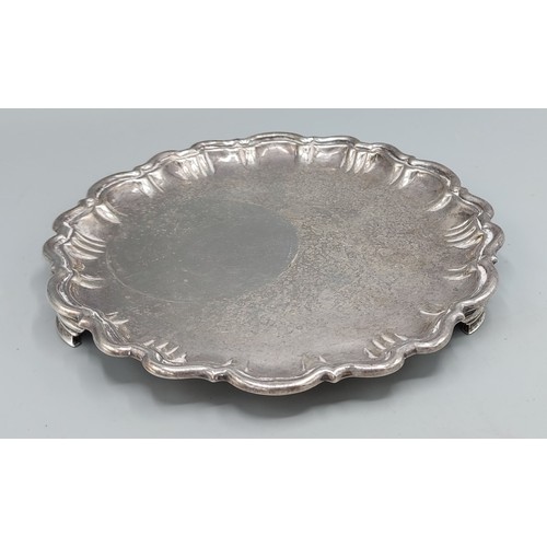 103 - An Edwardian silver Waiter of shaped outline, Sheffield 1904, makers Roberts and Belk, 10ozs