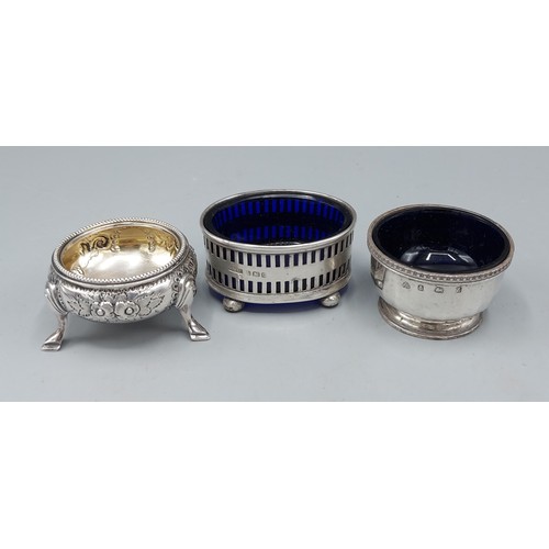 138 - A Victorian Sheffield silver salt together with two Birmingham silver salts, 2.5ozs